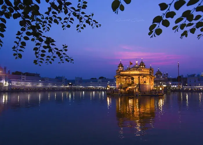 Madpackers Amritsar Bunks, Rooms, & CommunityHostel